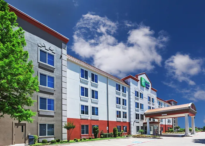 Holiday Inn Express Hotel & Suites Dallas Lewisville By Ihg